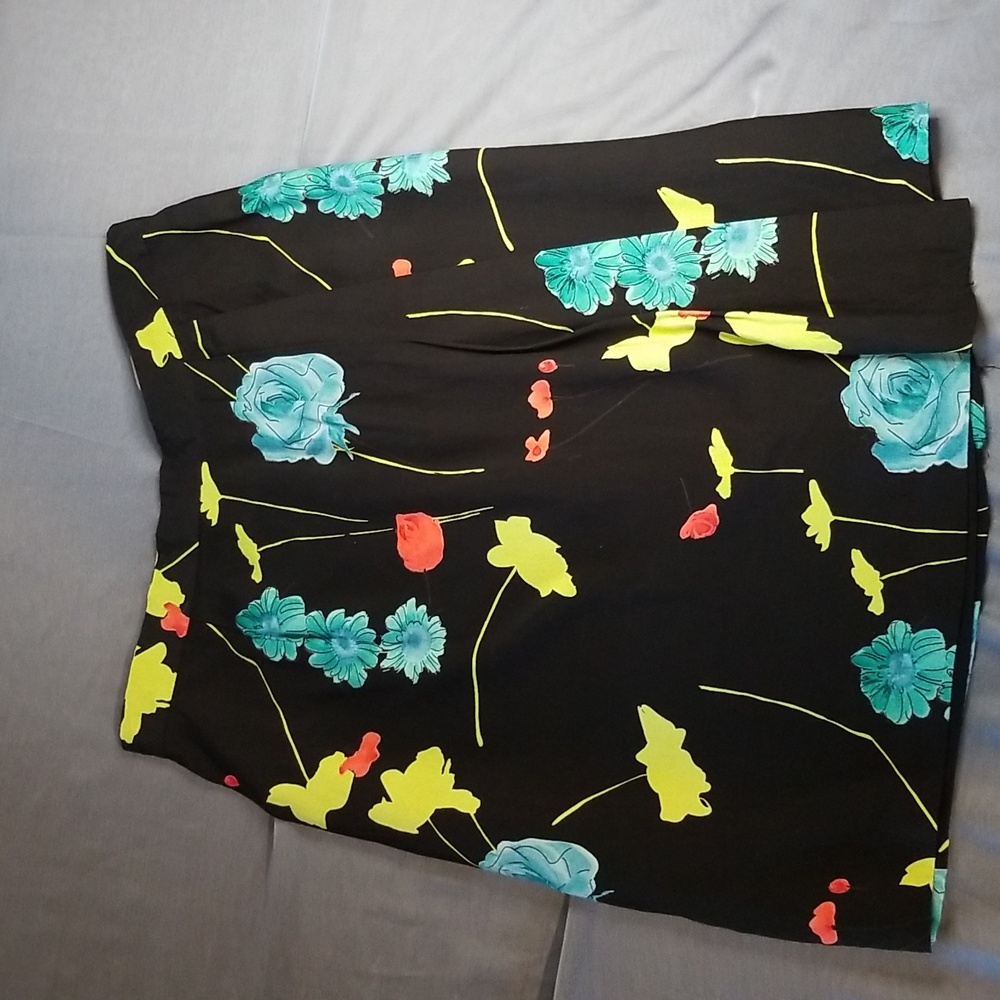 Black skirt with neon flowers